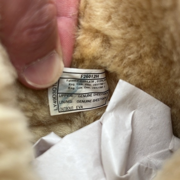 UGG SHEEPSKIN WOMENS BOOTS SIZE 5 - Picture 7 of 8